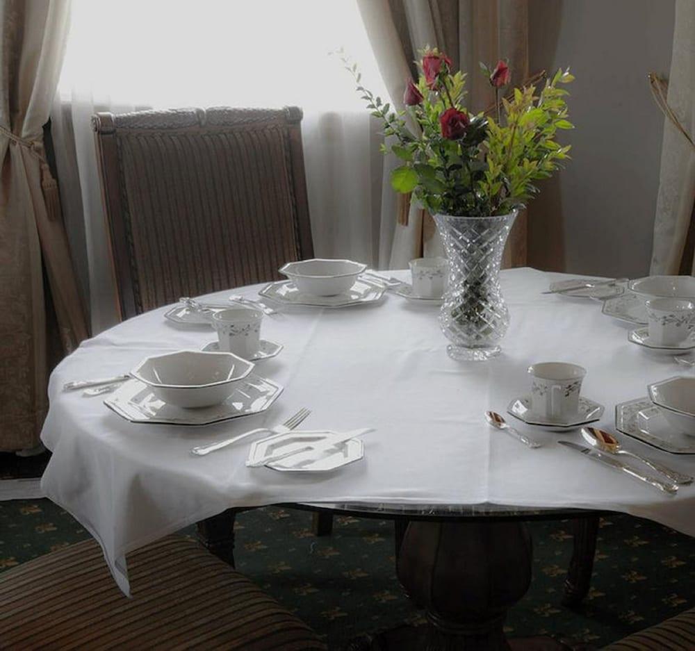 Denison Boutique Hotel