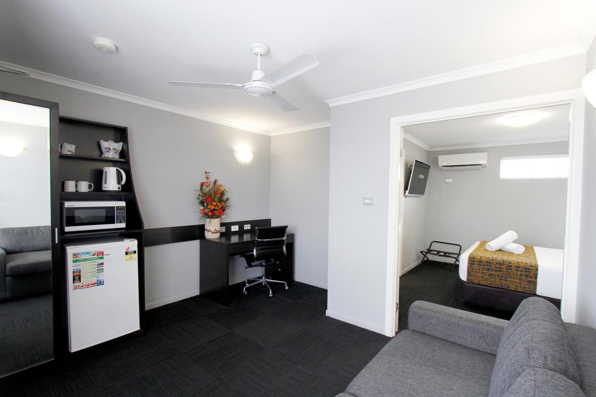 The Stirling Motel 4*