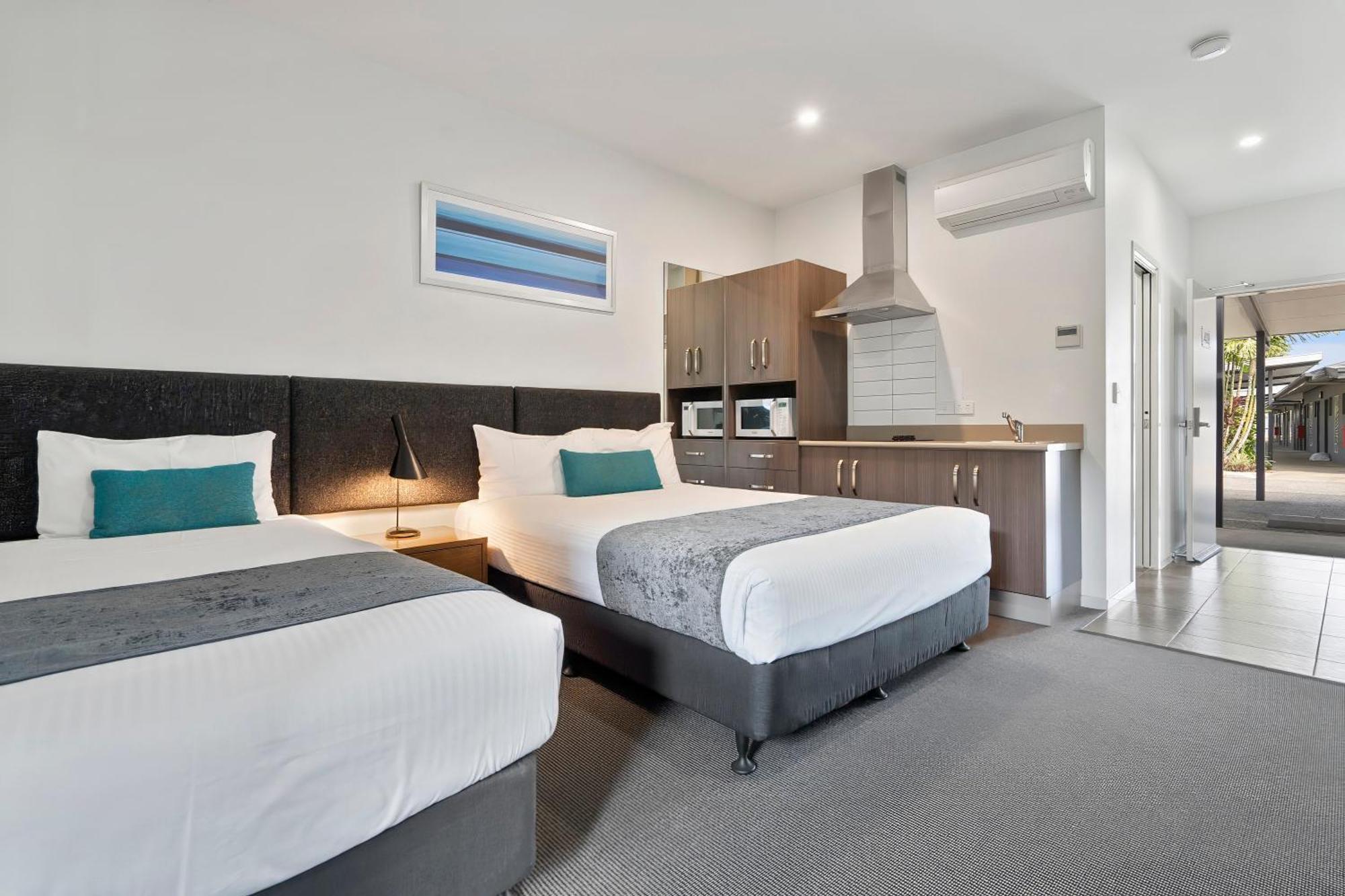 Quality Parkhurst Resort 4*