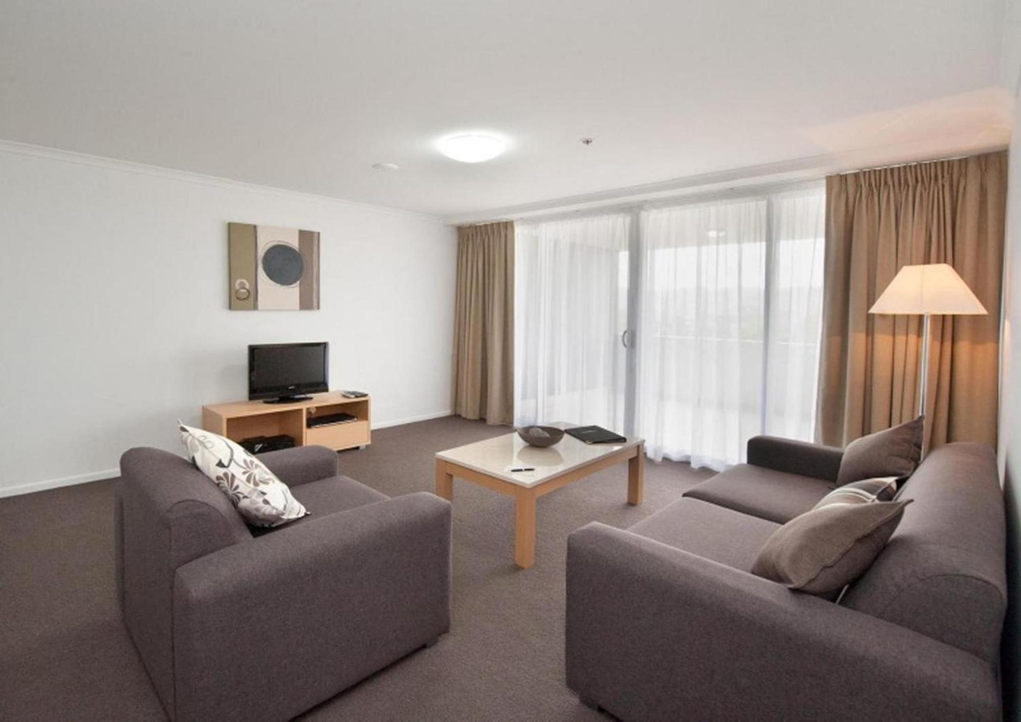 Edge Aparthotel 4*