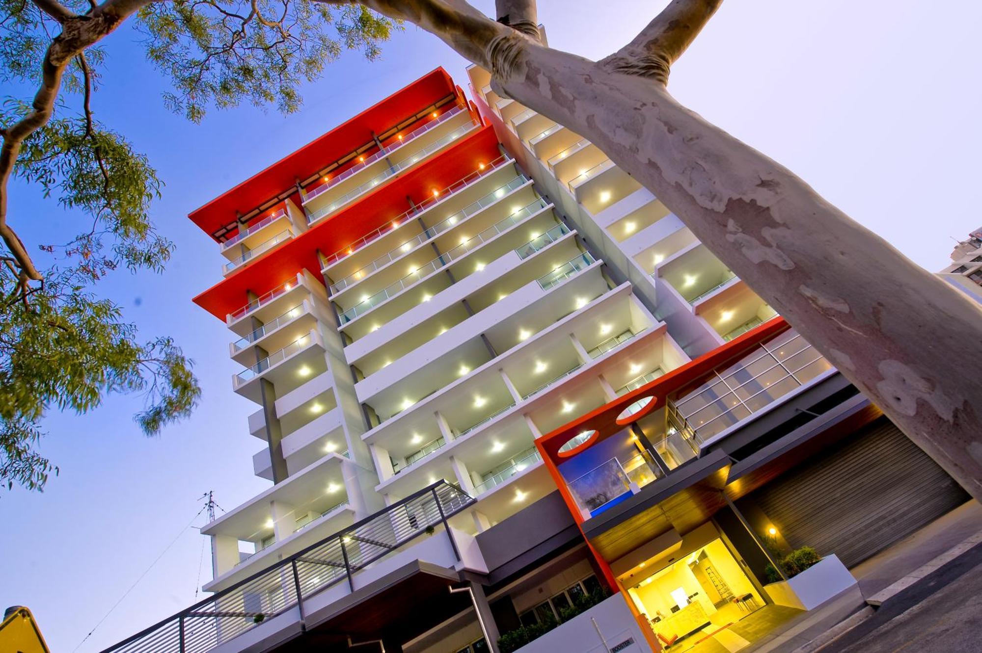 Edge Aparthotel 4*