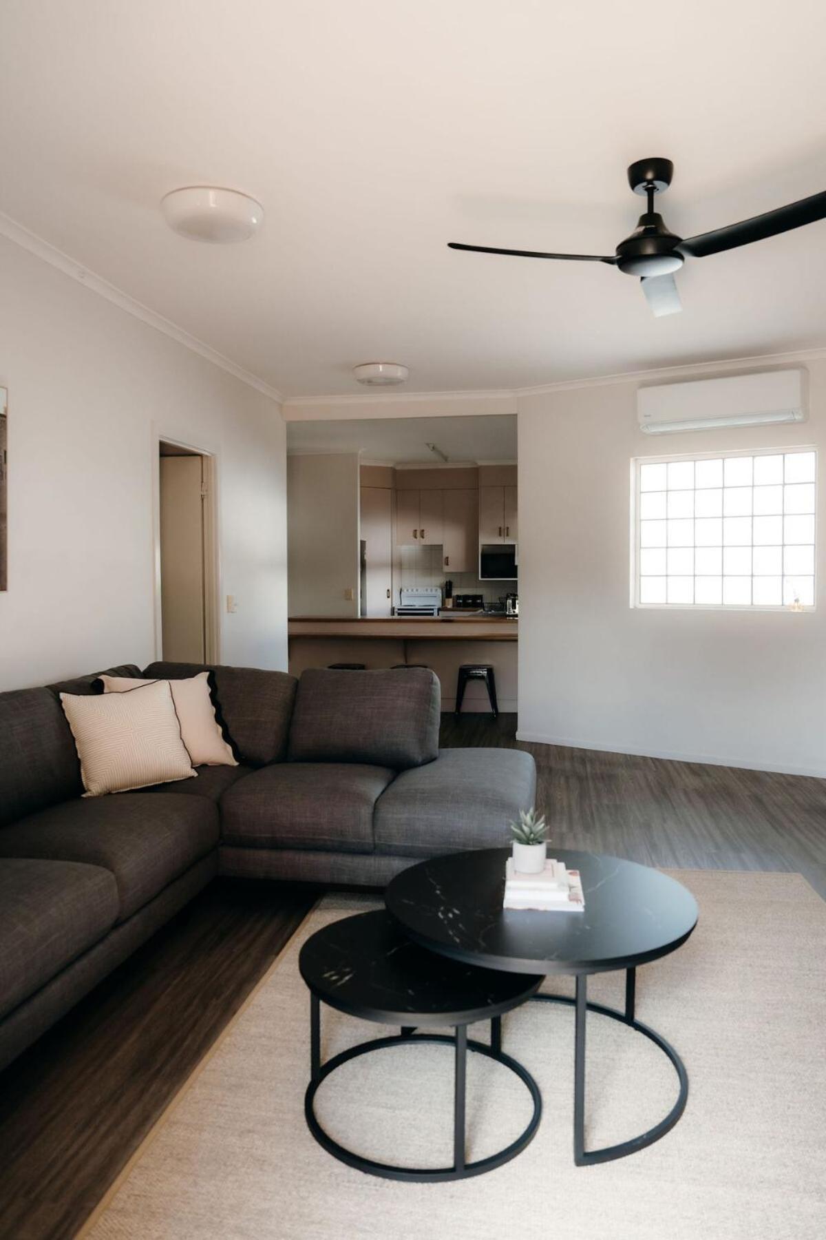 Unit 4, Rocky Cbd Apartment *