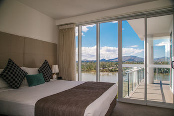 Empire Aparthotel 4*