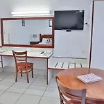 Central Park Motel