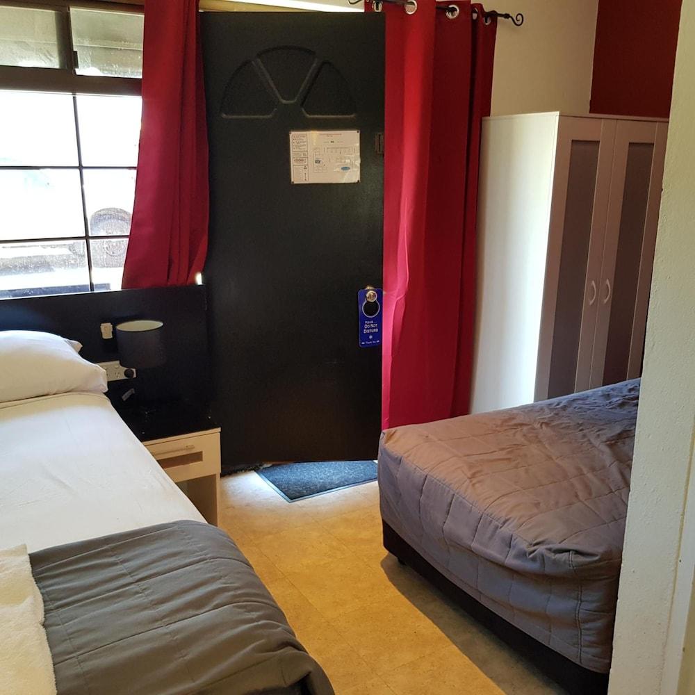Motel Lodge 3* Rockhampton