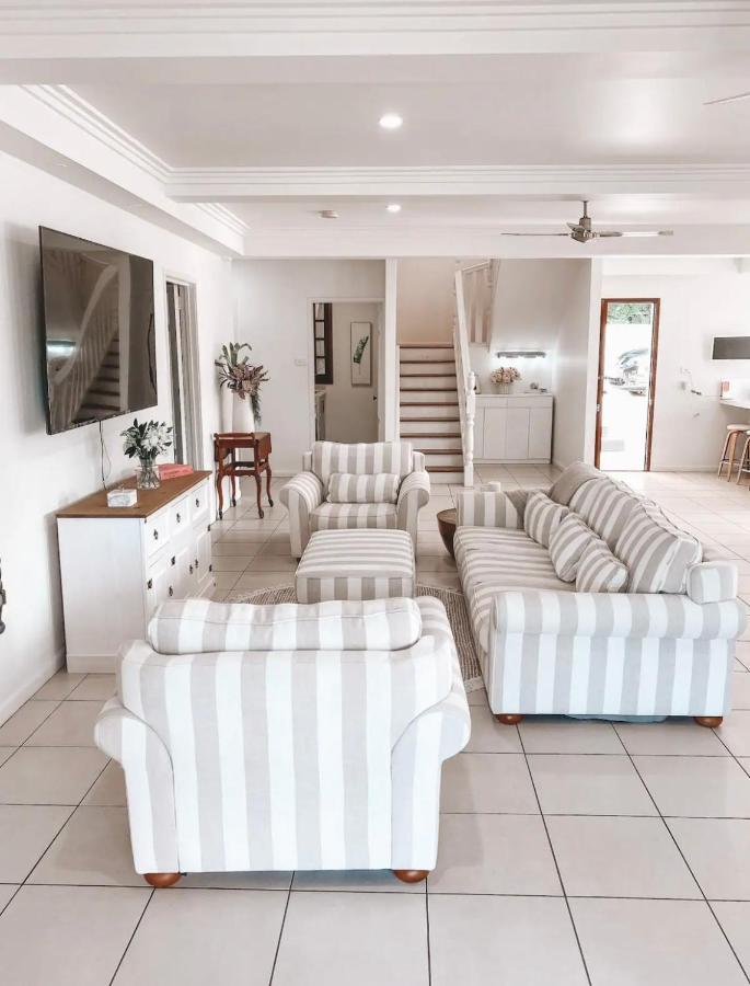 Holiday home Homestead On The Range - Sleeps 12 *
