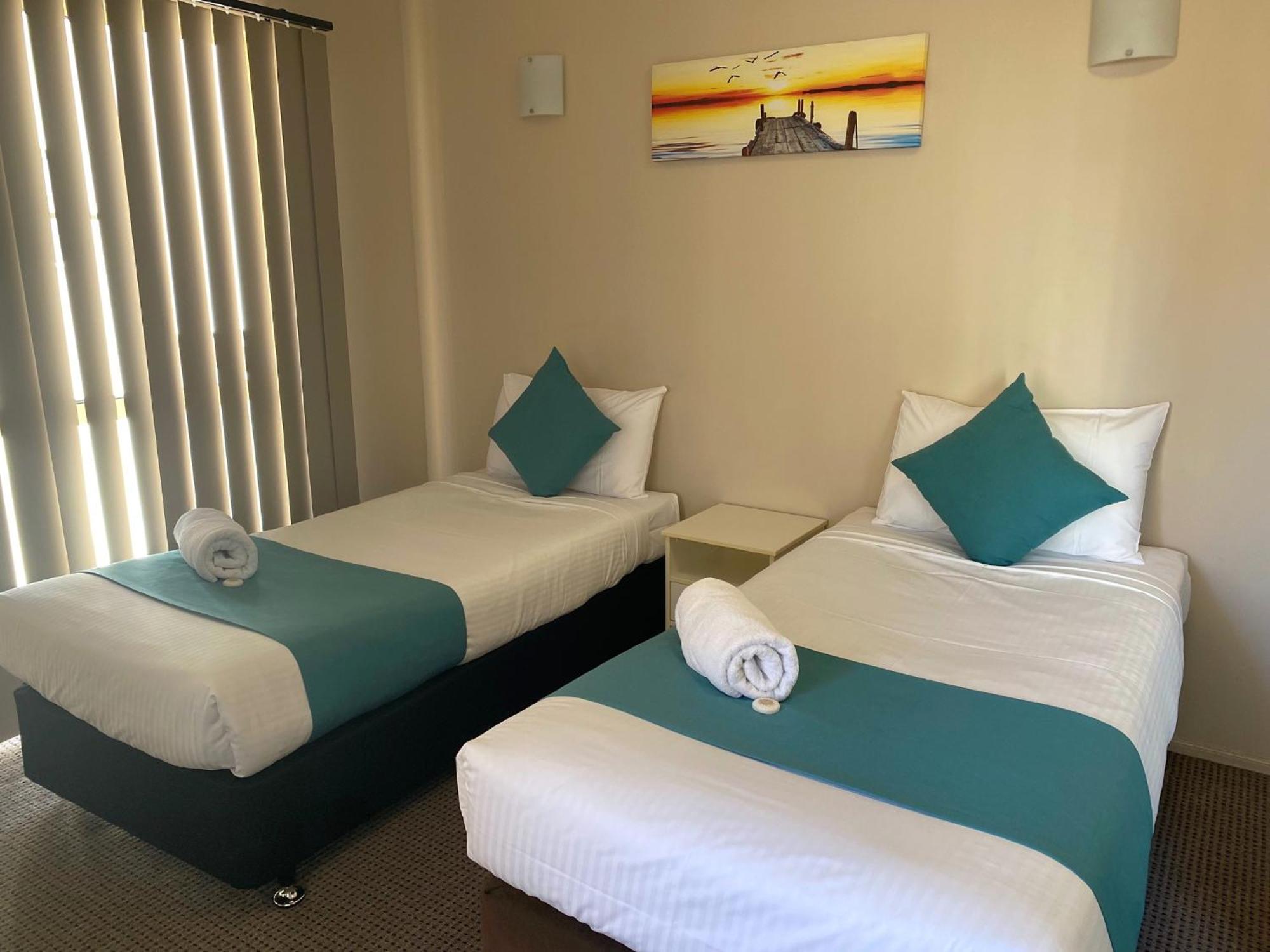 And 4* Rockhampton