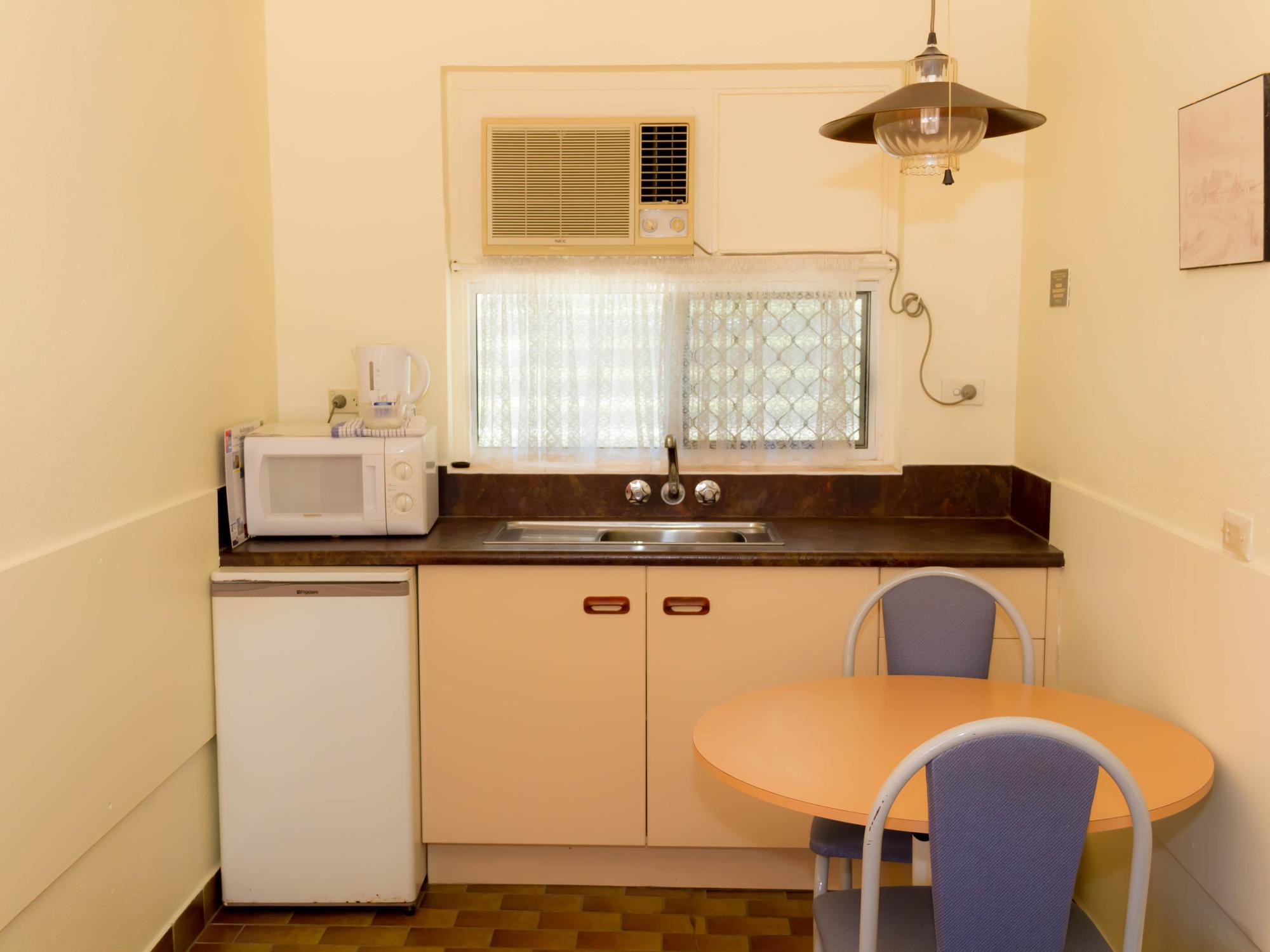 Motel Lodge