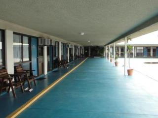 Motel Y 3*