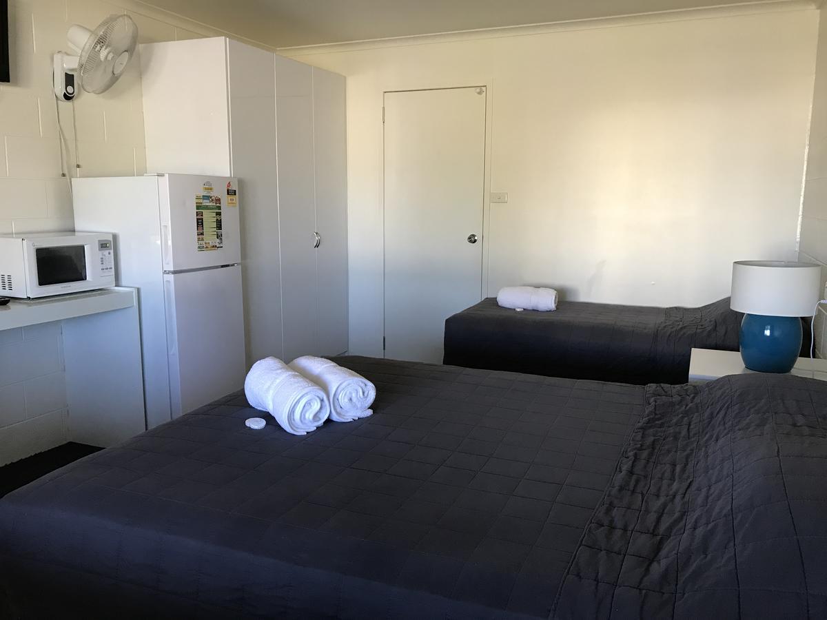 Porky's Motel