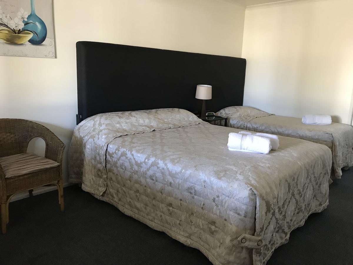 Motel Porky's Rockhampton