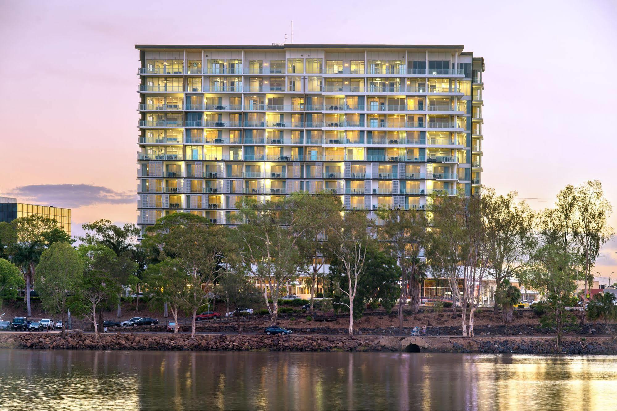 Empire Aparthotel